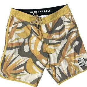 Howler Bros Bruja Deluxe Stretch Board Shorts Mens 36 Monstera Mash Citron Beach